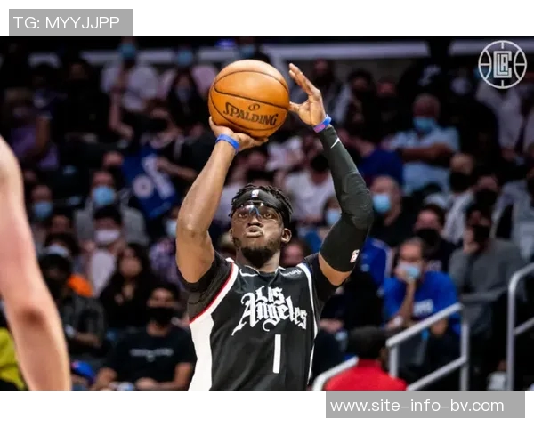 张佳玮分析卢指导全锋空间阵快船应为小卡引入年轻球员提升竞争力